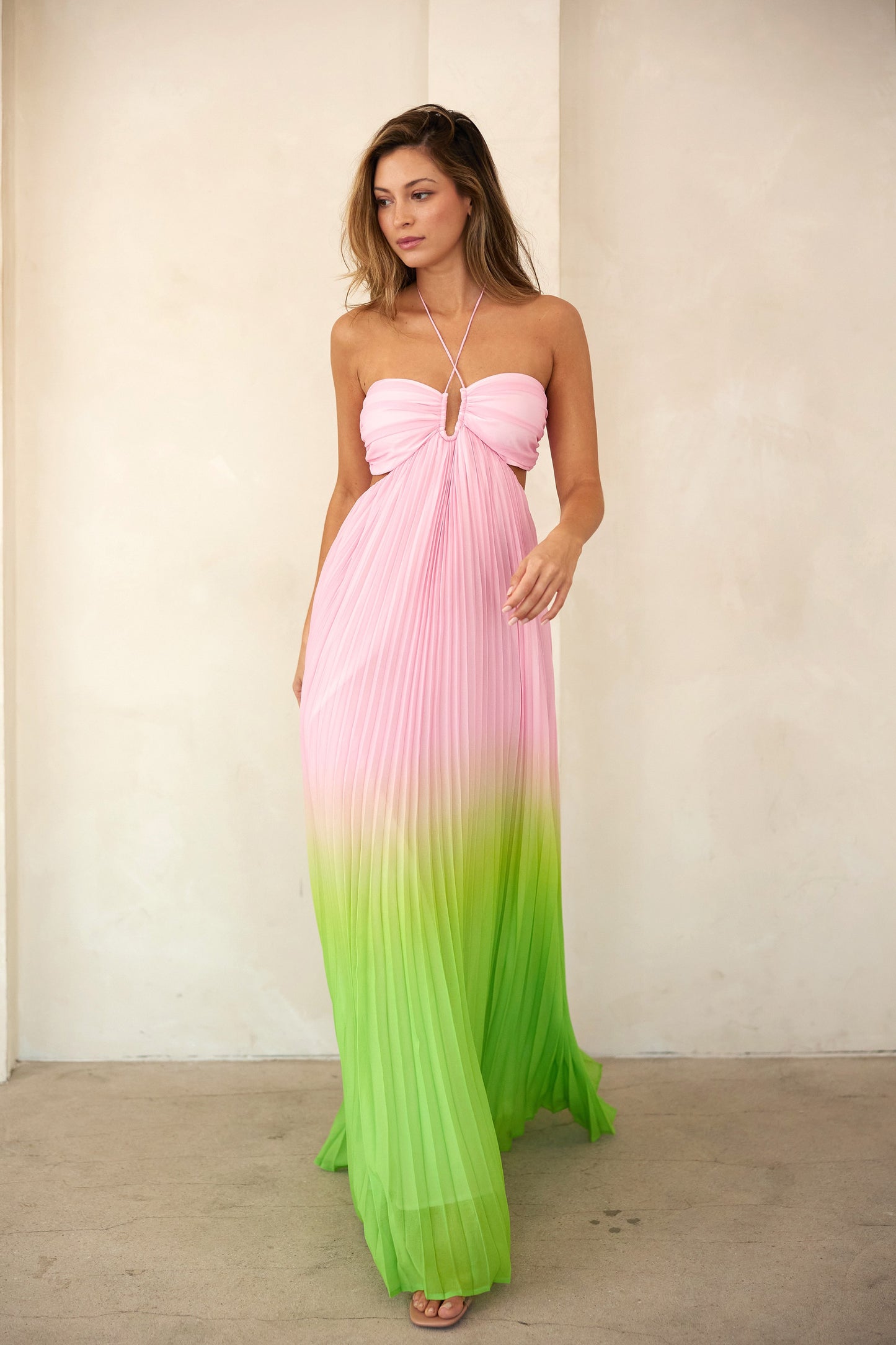 Sweetheart neck pleated maxi halter dress LD1065