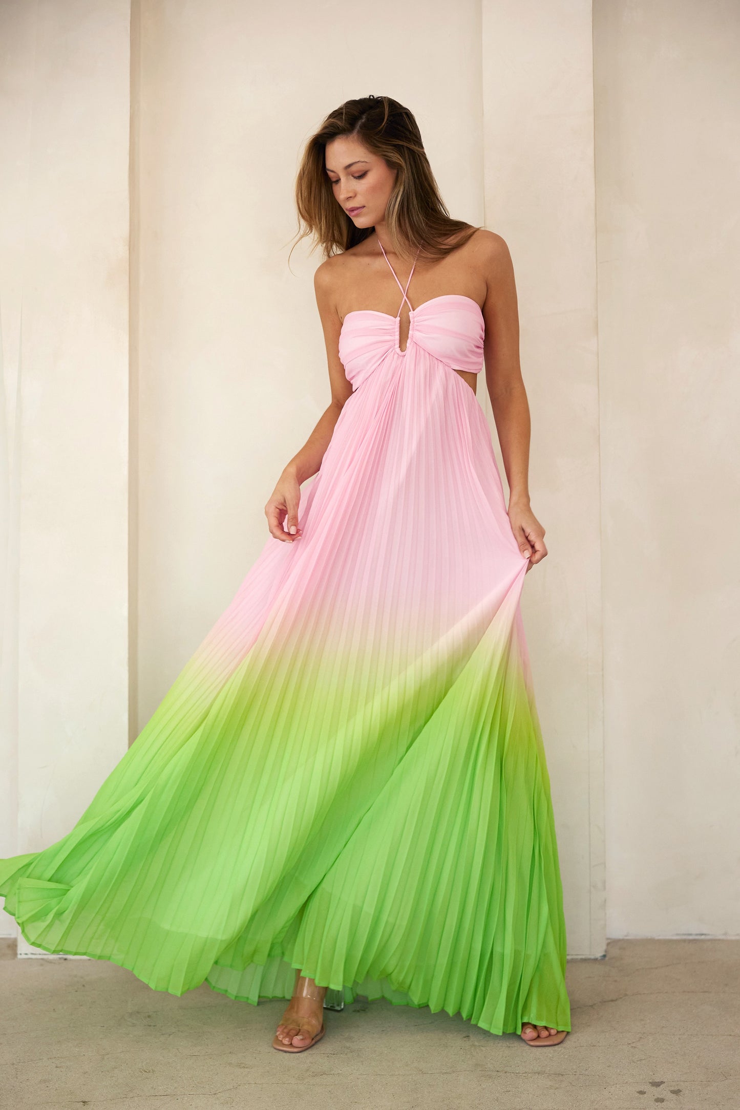 Sweetheart neck pleated maxi halter dress LD1065