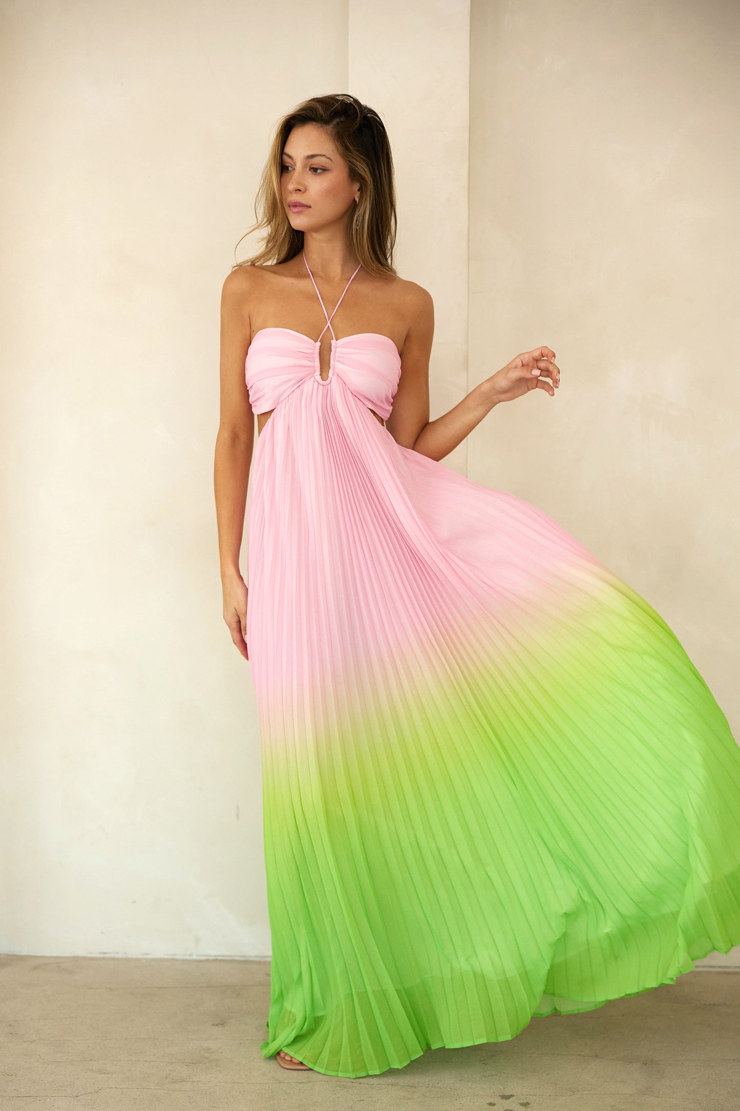 Sweetheart neck pleated maxi halter dress LD1065