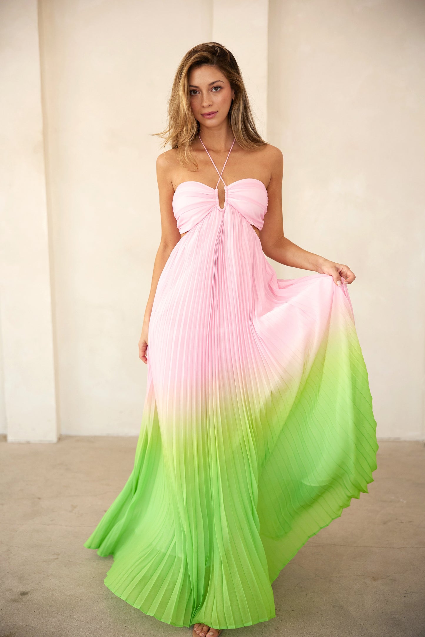 Sweetheart neck pleated maxi halter dress LD1065