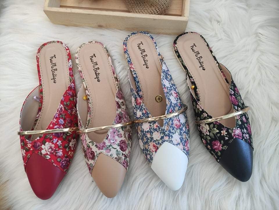 Flower with Gold Sandals