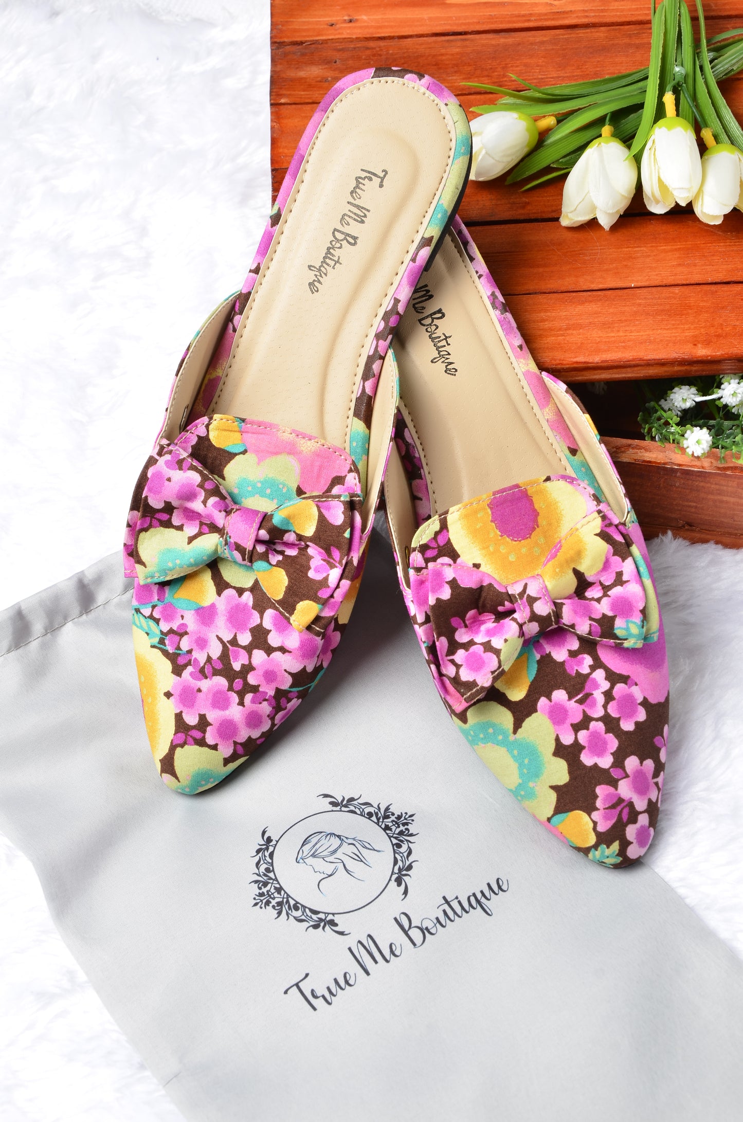 Flower Sandals with Tie
