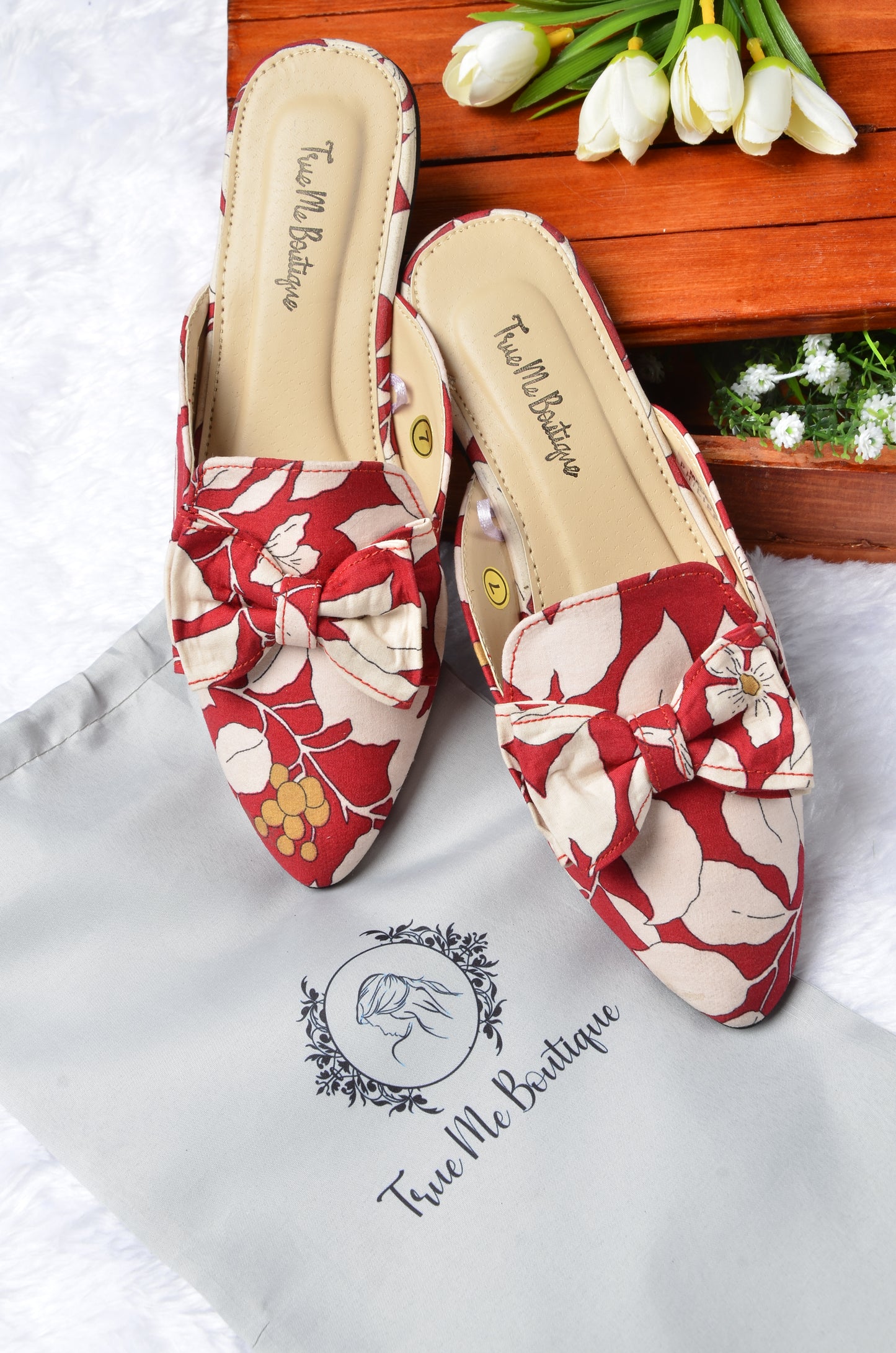 Flower Sandals with Tie