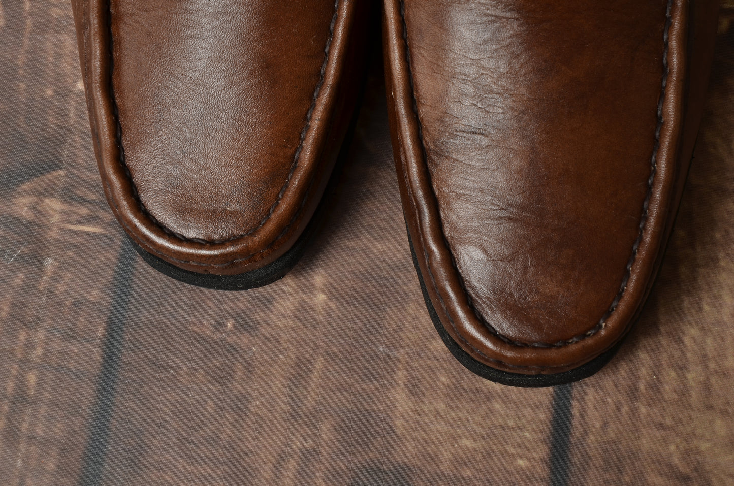 Men loafer with metal accent