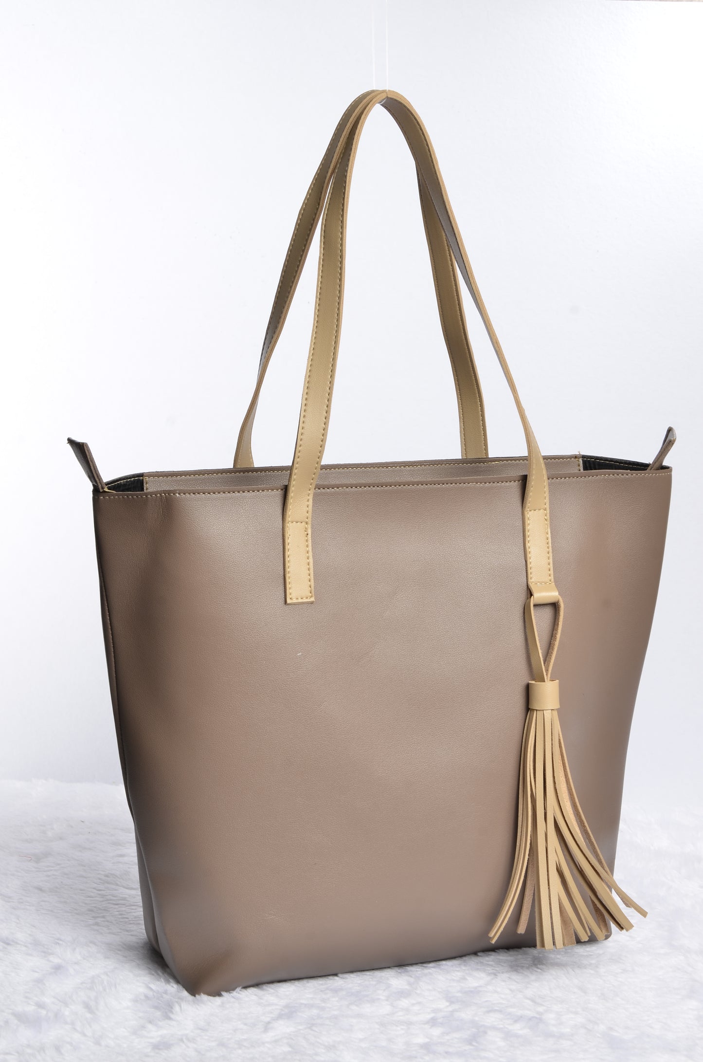 Tote Bag with Tassel